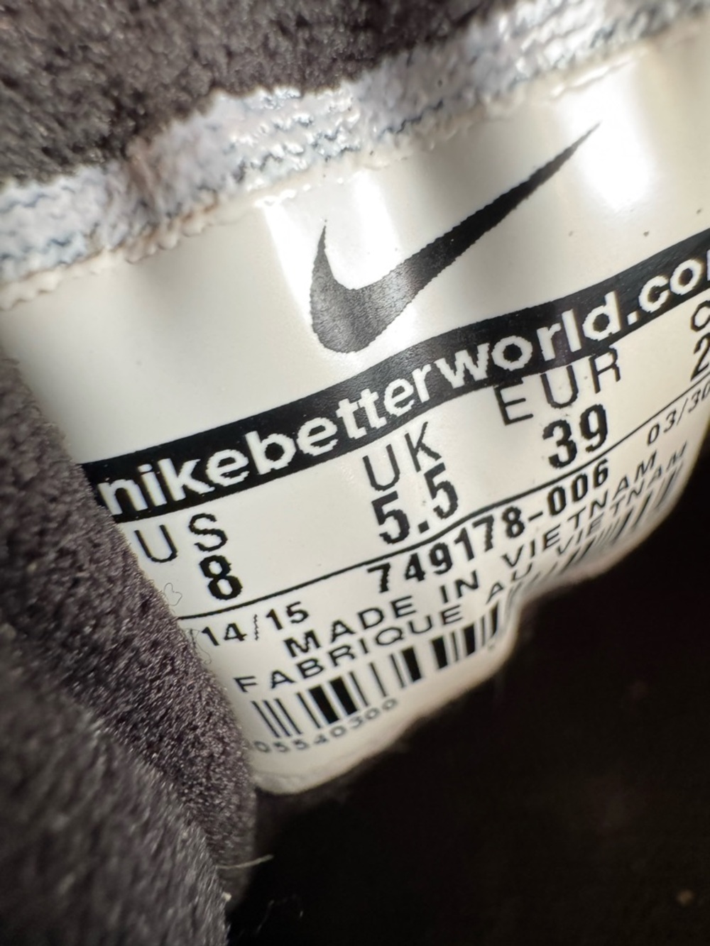 Nike Running Shoes Flex Experience- Women’s - Picture 11 of 12